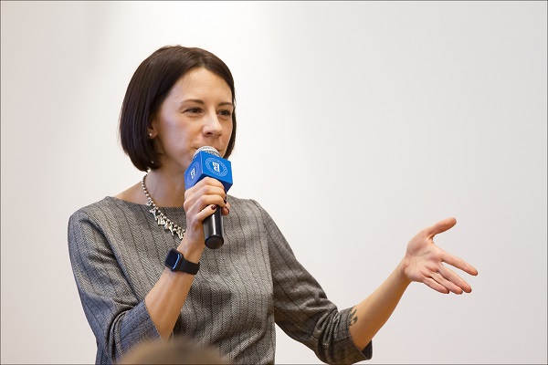 Елена Бочкова, руководитель группы «Уход за волосами» Henkel Rus Елена Бочкова, руководитель группы «Уход за волосами» Henkel Rus